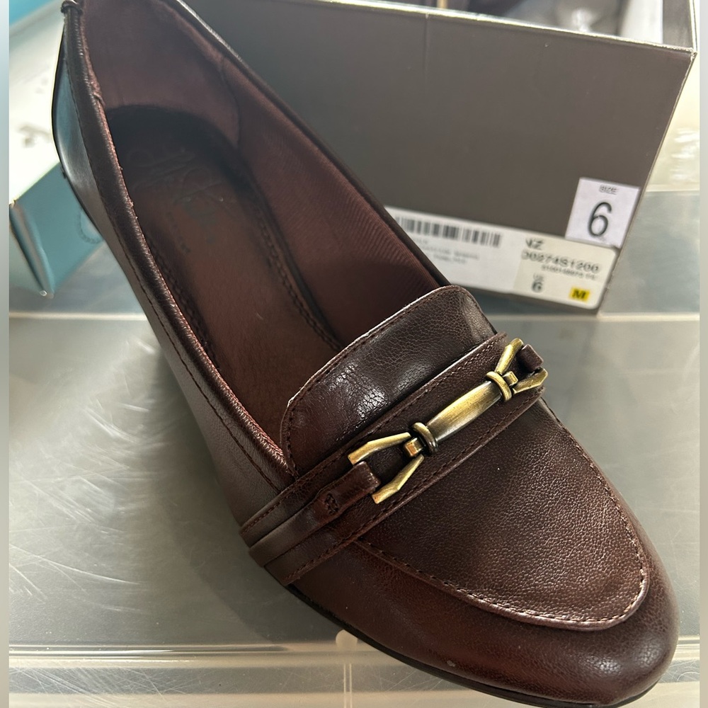 Life Stride Odele Pump, Brown, size 6